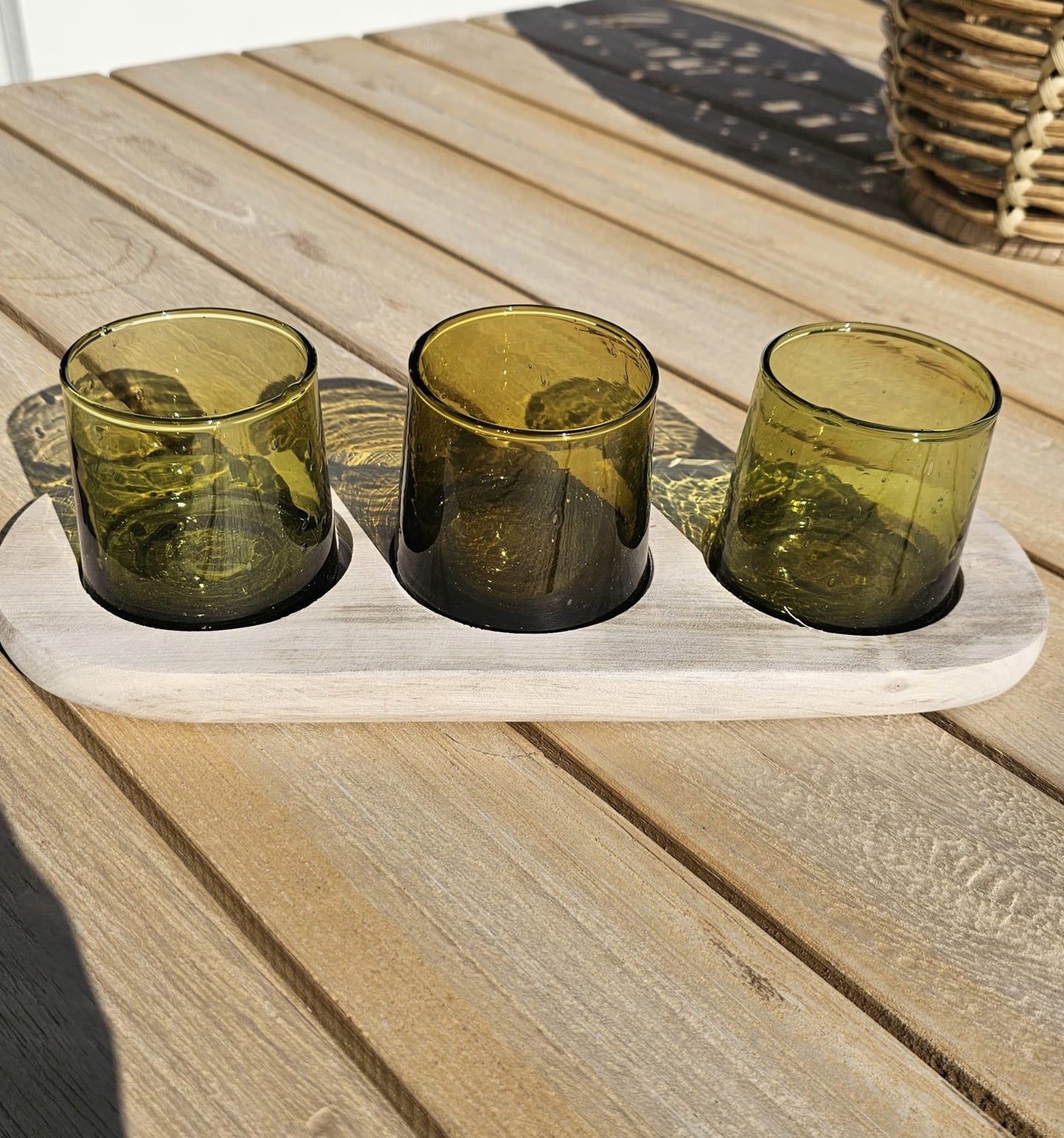 Planche en bois + 3 verres Beldi